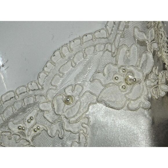 Intimo Amore Nightgown Women's Size Medium Ivory White Beaded Lace - Picture 7 of 11